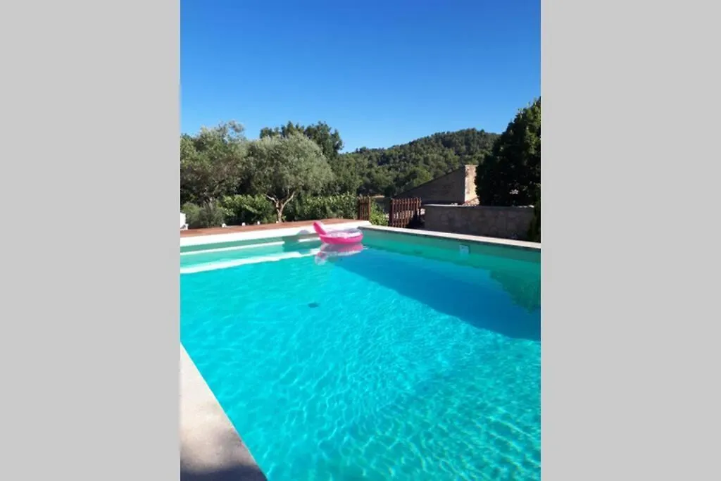 Gîte 6 personnes dans grand domaine provençal Villeneuve  France